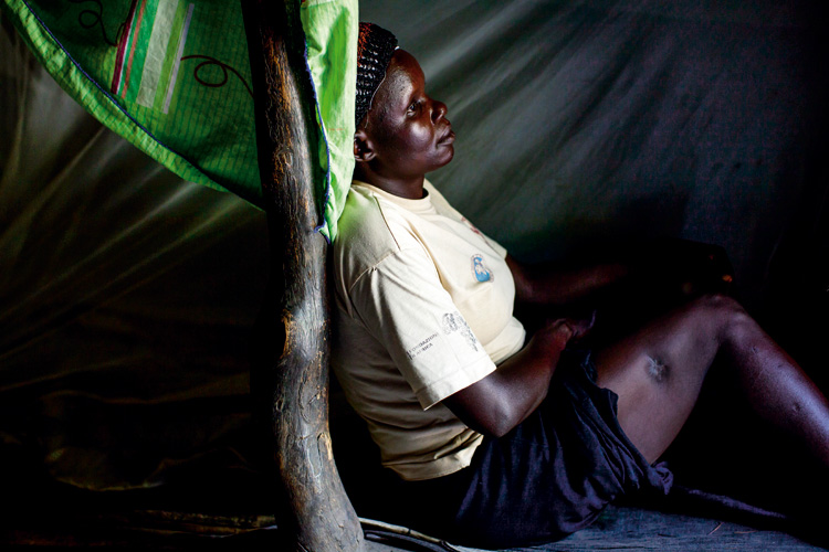 Reportage aus Uganda Zurück ins Leben. Foto: Anne Ackermann